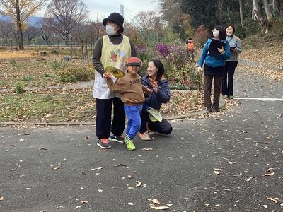 幼稚部幼児も応援に駆けつけました