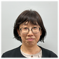 水谷佳子校長の顔写真